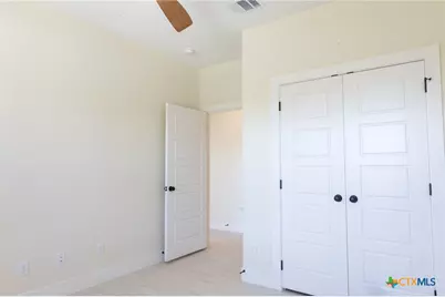 1105 W 1st Street, Lampasas, TX 76550 - Photo 13