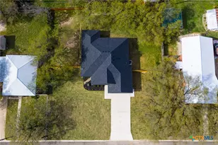 1105 W 1st St, Lampasas, TX 76550 - Photo 41