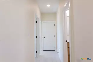 1105 W 1st St, Lampasas, TX 76550 - Photo 17