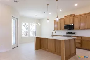 1105 W 1st St, Lampasas, TX 76550 - Photo 5