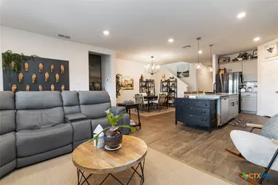 393 Trent Drive, New Braunfels, TX 78130 - Photo 5