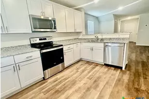 452 Lynwood Gold, New Braunfels, TX 78130 - Photo 7