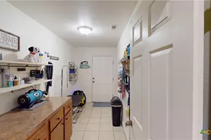 164 Russell Rd, Victoria, TX 77904 - Photo 17