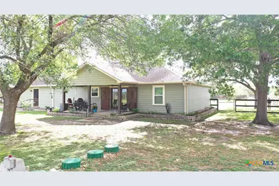 164 Russell Road, Victoria, TX 77904 - Photo 7