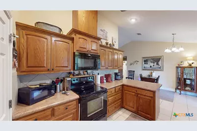 164 Russell Road, Victoria, TX 77904 - Photo 15