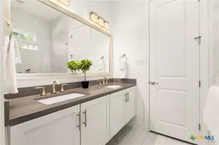 1108 Hauptstrasse, New Braunfels, TX 78130 - Photo 13