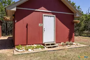 495 Hill Country Dr, Pipe Creek, TX 78063 - Photo 29