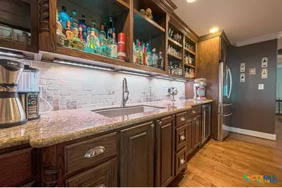 792 W Bayshore Drive, Palacios, TX 77465 - Photo 15
