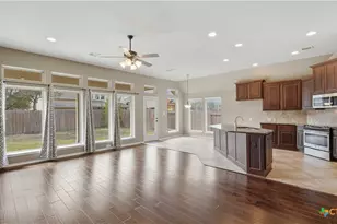 2125 Pioneer Pass, Seguin, TX 78155 - Photo 7