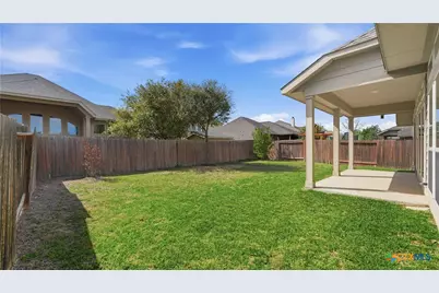 2125 Pioneer Pass, Seguin, TX 78155 - Photo 25