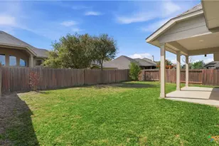 2125 Pioneer Pass, Seguin, TX 78155 - Photo 25