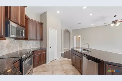 2125 Pioneer Pass, Seguin, TX 78155 - Photo 7