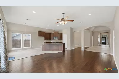 2125 Pioneer Pass, Seguin, TX 78155 - Photo 5