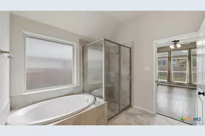 2125 Pioneer Pass, Seguin, TX 78155 - Photo 21