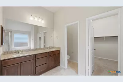 2125 Pioneer Pass, Seguin, TX 78155 - Photo 15