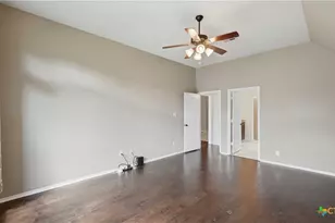 2125 Pioneer Pass, Seguin, TX 78155 - Photo 13