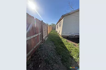 903 Holland Road, Belton, TX 76513 - Photo 3