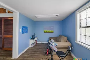 205 Hubbard St, Yoakum, TX 77995 - Photo 21