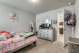 927 Watson Wy, San Antonio, TX 78221 - Photo 9