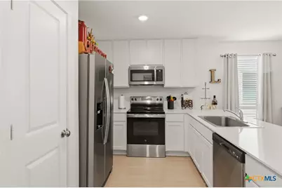 323 Alta Vista Terrace, Seguin, TX 78155 - Photo 17