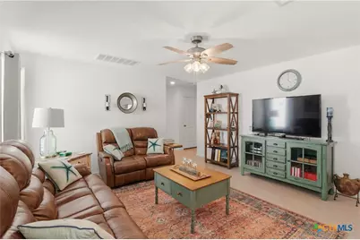 323 Alta Vista Terrace, Seguin, TX 78155 - Photo 3