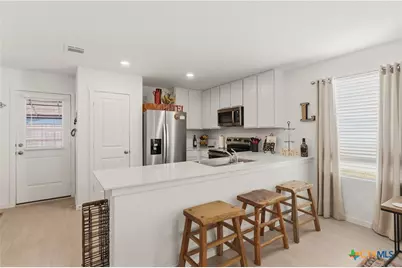 323 Alta Vista Terrace, Seguin, TX 78155 - Photo 15