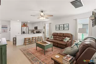 323 Alta Vis Ter, Seguin, TX 78155 - Photo 43