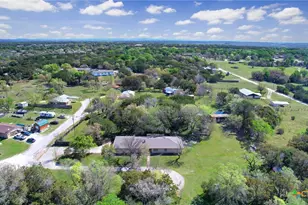 369 County Rd 4314, Lampasas, TX 76550 - Photo 35