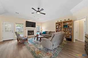 2008 Lancaster St, San Marcos, TX 78666 - Photo 3
