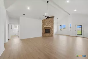 111 Overlook Trl, Copperas Cove, TX 76522 - Photo 7