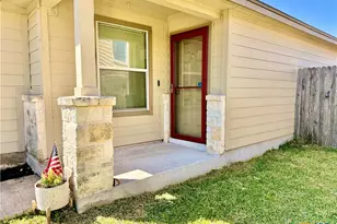 1311 Fern Ct, Gonzales, TX 78629 - Photo 3