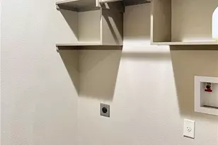 1311 Fern Ct, Gonzales, TX 78629 - Photo 15