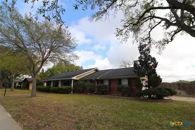 417 Salisbury Lane, Victoria, TX 77904 - Photo 3