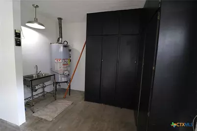 417 Salisbury Lane, Victoria, TX 77904 - Photo 23