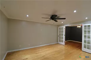 417 Salisbury Ln, Victoria, TX 77904 - Photo 7