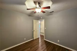 2214 Sherman Dr, Killeen, TX 76543 - Photo 11