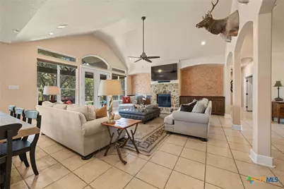 5545 Cliff Estates Road, Temple, TX 76502 - Photo 11