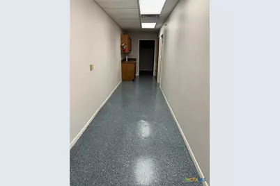 1304 E Rio Grande Street #A, Victoria, TX 77901 - Photo 9