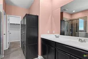 724 Clara Park, New Braunfels, TX 78130 - Photo 13