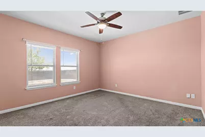 724 Clara Park, New Braunfels, TX 78130 - Photo 13