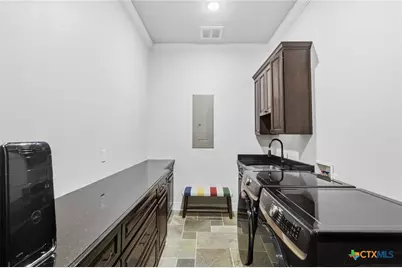 500 Sendera Loop, Victoria, TX 77904 - Photo 35