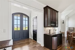 500 Sendera Loop, Victoria, TX 77904 - Photo 5