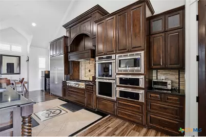 500 Sendera Loop, Victoria, TX 77904 - Photo 9