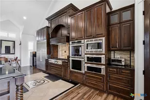 500 Sendera Loop, Victoria, TX 77904 - Photo 9