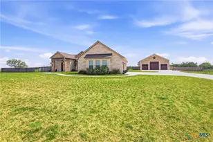 500 Sendera Loop, Victoria, TX 77904 - Photo 3