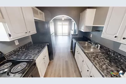 2107 Creekwood Drive, Killeen, TX 76543 - Photo 9