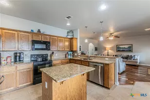 8515 Lamp Light Ct, Temple, TX 76502 - Photo 5