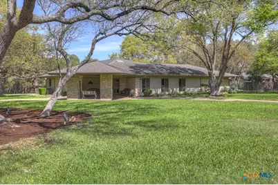 8 Trophy Lane, New Braunfels, TX 78132 - Photo 3
