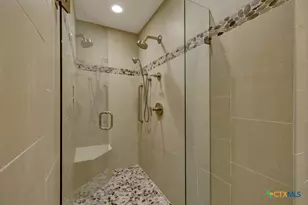 8 Trophy Ln, New Braunfels, TX 78132 - Photo 21