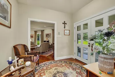 8 Trophy Lane, New Braunfels, TX 78132 - Photo 9